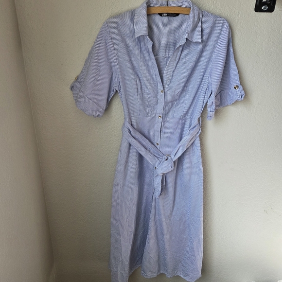 Zara Dresses & Skirts - Zara Womens Blue White Striped Sz Small Buttom Collar Belted Shirt Dress